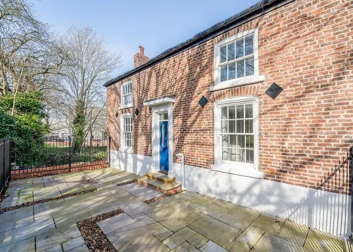 Hunter Retreat, Home From Home - Greenwich House
